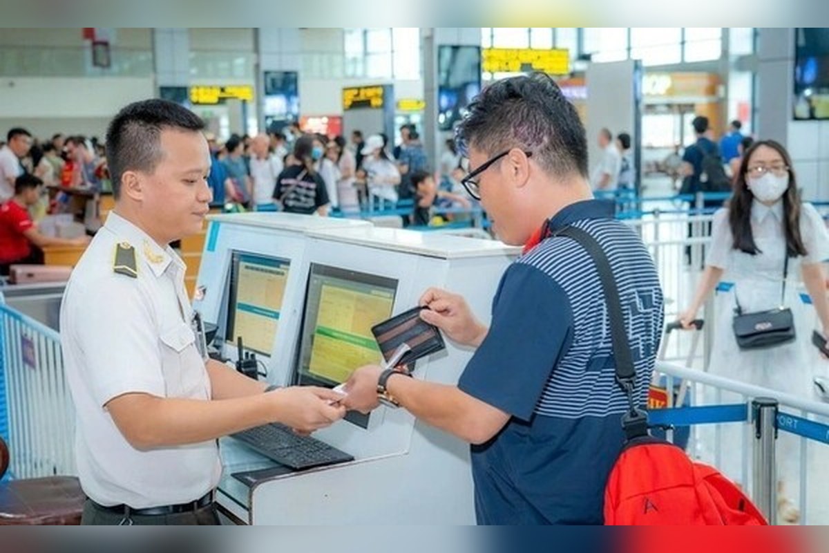 하노이공항 국제선, 출발 6시간 전부터 셀프체크인해요