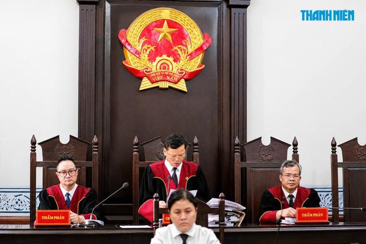 호치민 전직 경찰관, 전자금융 사기로 징역 3년이에요