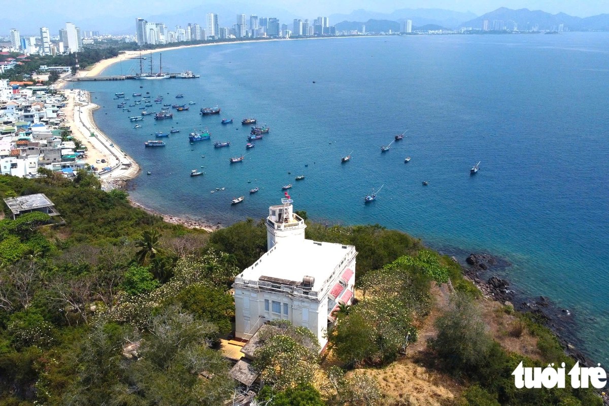나트랑 도심 6km, 바오다이 별장 2곳 들어가 봐요
