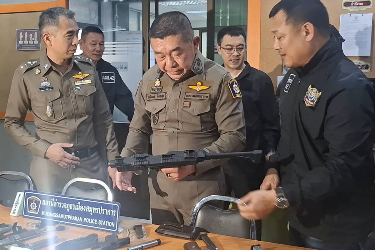 방콕 동남쪽 스리나카린 총격, 2명 중상이에요