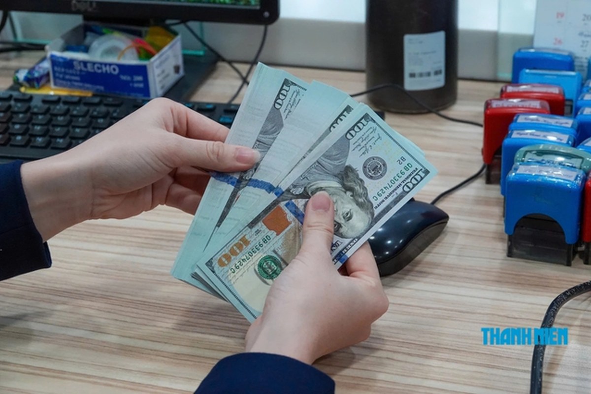 10월 30일 달러 환전, 은행은 2만6천동 선이에요